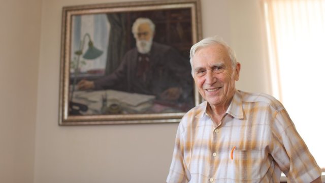 Кликните, чтобы начать просмотр видео Кликните, чтобы начать просмотр видео